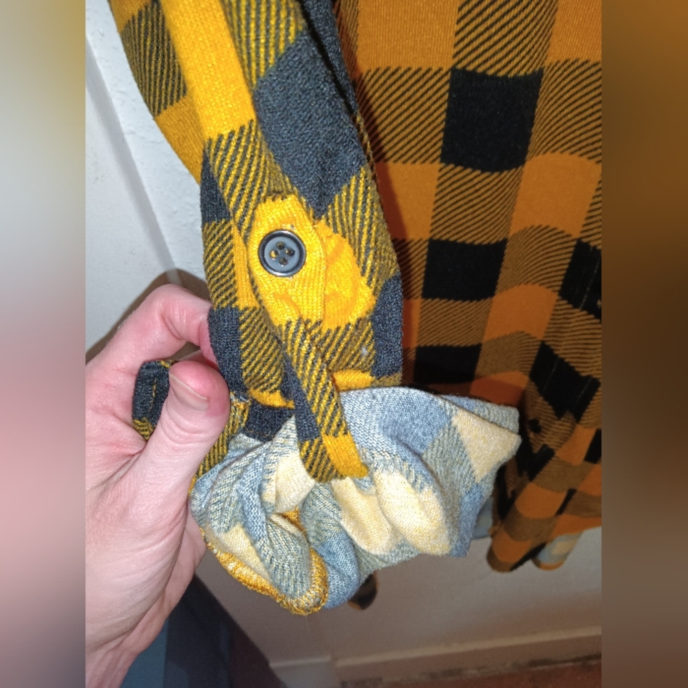 EUC nyc Button Down Plaid Long Sleeve Top 2X - Picture 2 of 6